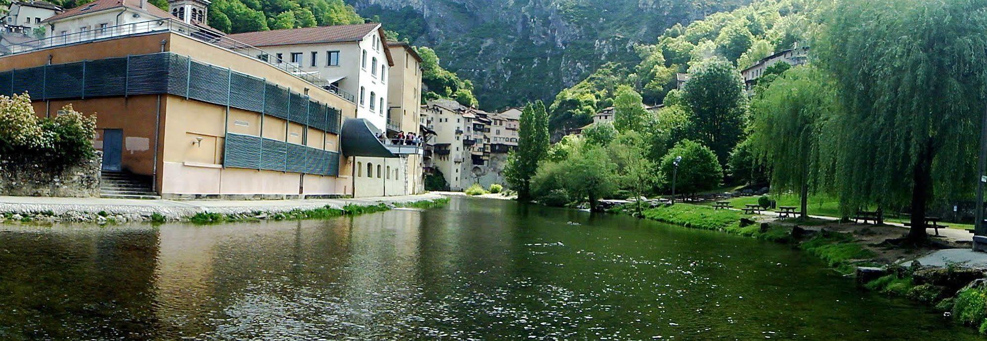 Hotel Du Musee De L'Eau Pont-en-Royans Exteriér fotografie